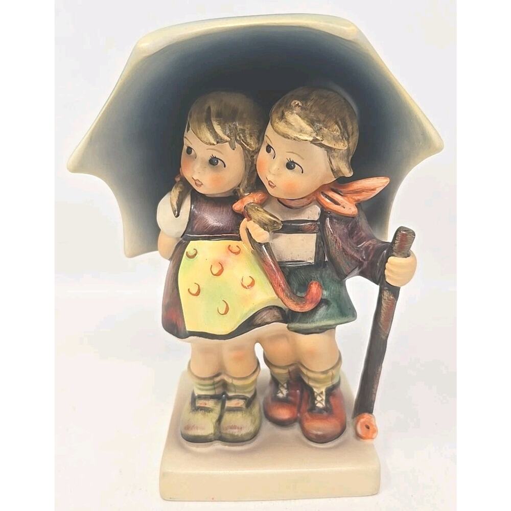 M.I. Hummel Figurine "Stormy Weather" 6"H Made in Germany, Hummel No. 71‎ U230